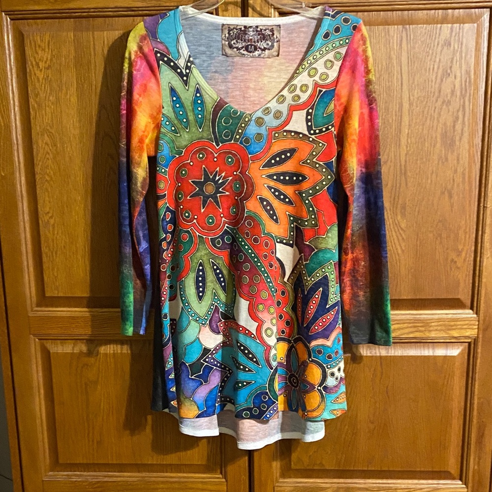 AMMA Design Colorful Floral Long Sleeve Top